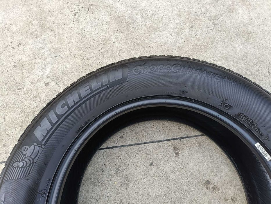 Doua anvelope 235 60 18 Michelin CrossClimate 6,7 mm dot 2022