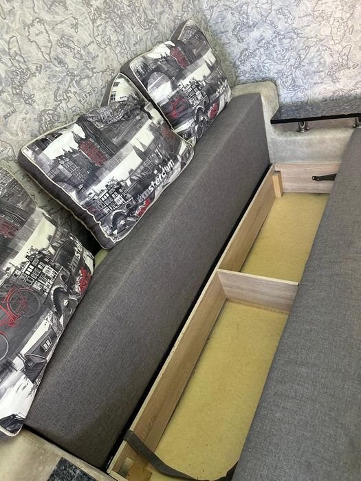 Продам срочно детский диван