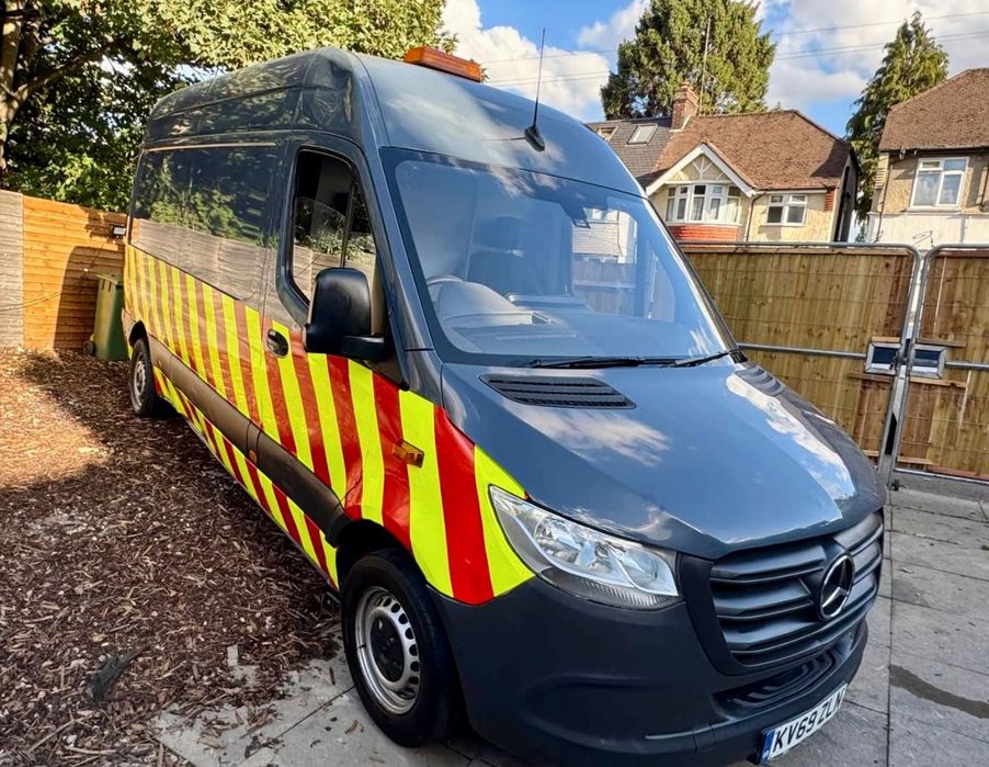 Dezmembrez Mercedes Sprinter 311/315/317/ model 907