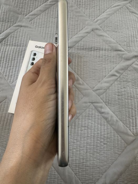 Продам телефон самсунг А34