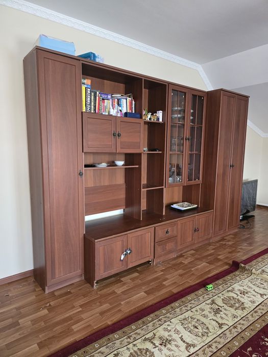 Шкаф б/у в хорошем состоянии
