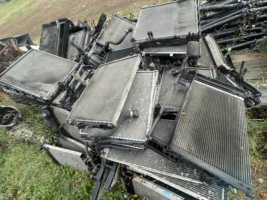 Водни и климатични радиатори за всякакви бмв-та до 2010г