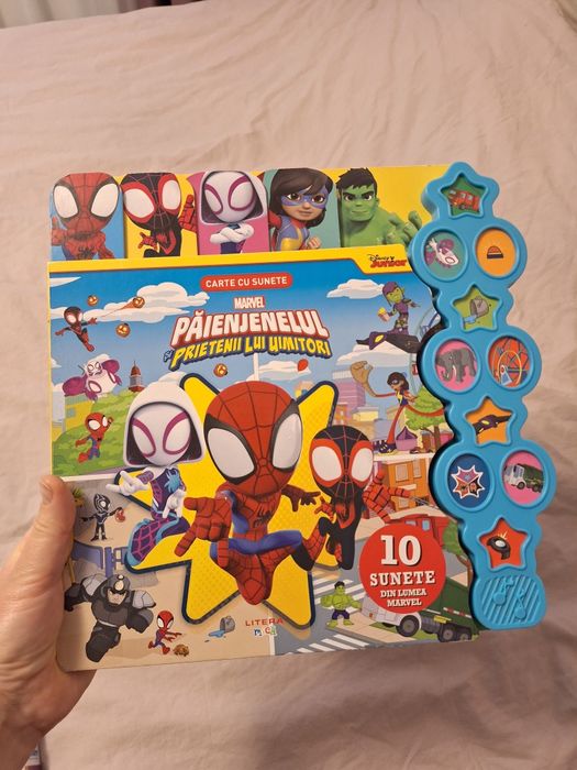 Carte Spiderman cu sunete