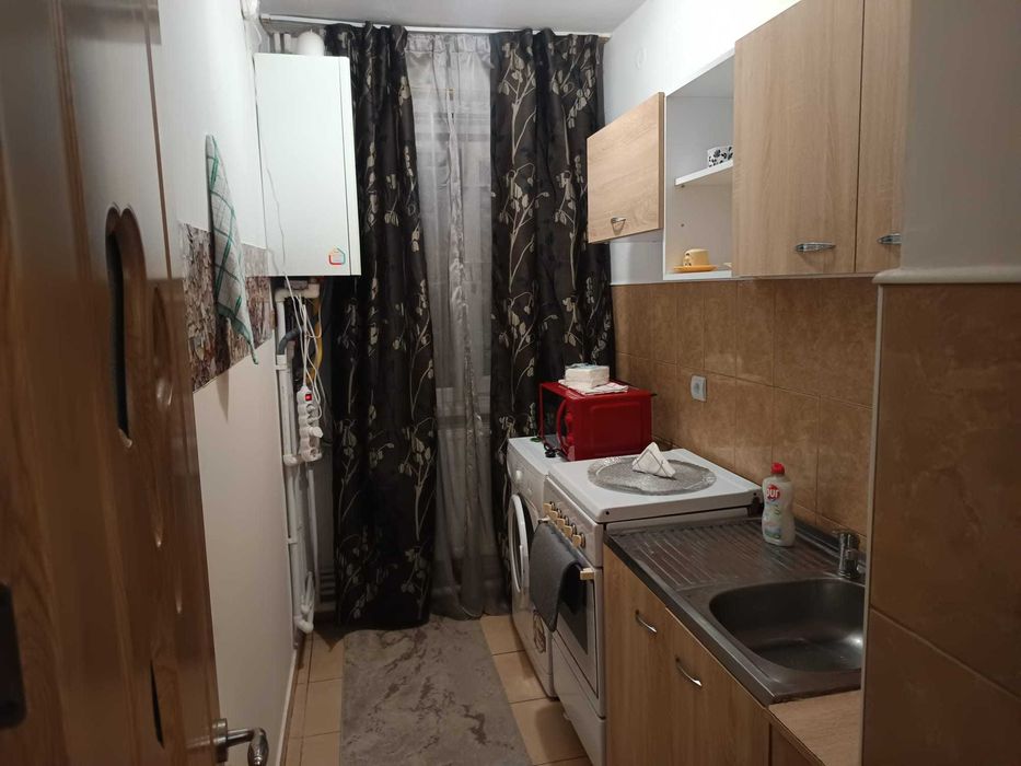 Închiriez ap 2 camere