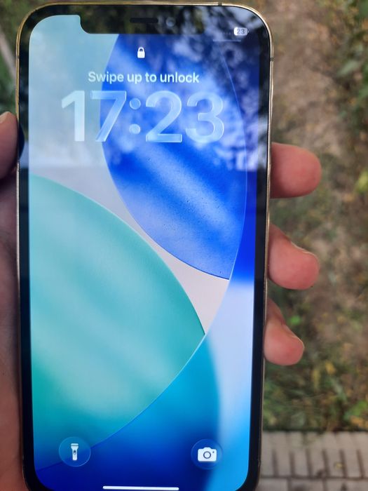 Iphonr 12 pro gold SOTILADI