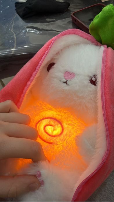 Зайчик в клубнике