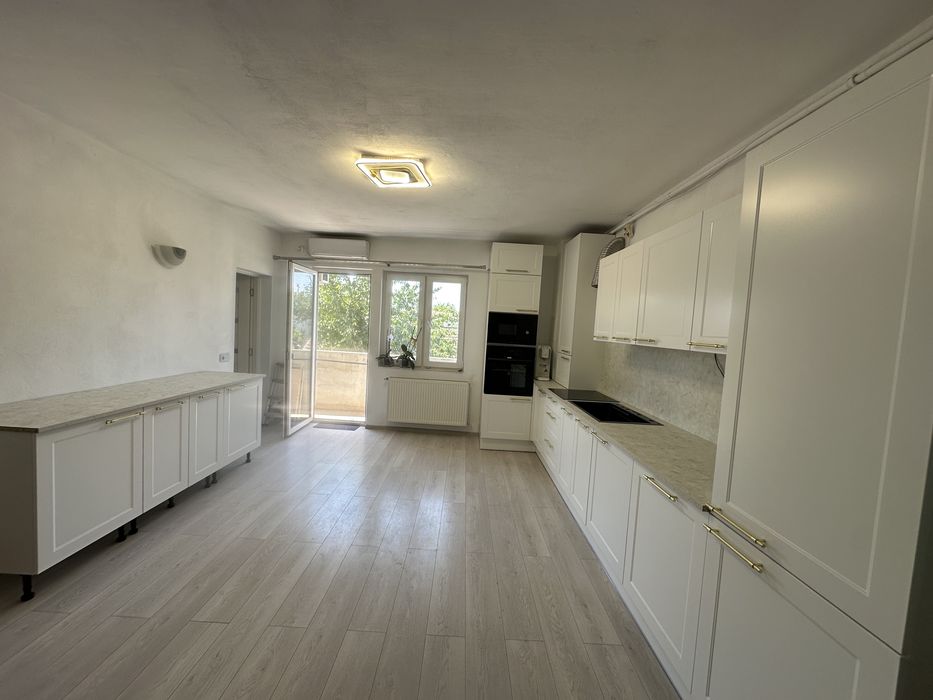 Montăm mobila si facem la comadă!