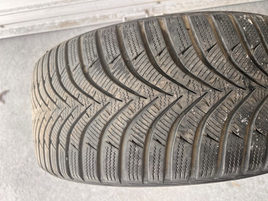 Зимни Гуми 225/45/17 Hankook 2 броя