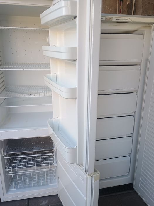 Frigider tip combină frigorifica clasa A+ artic ellectrloux