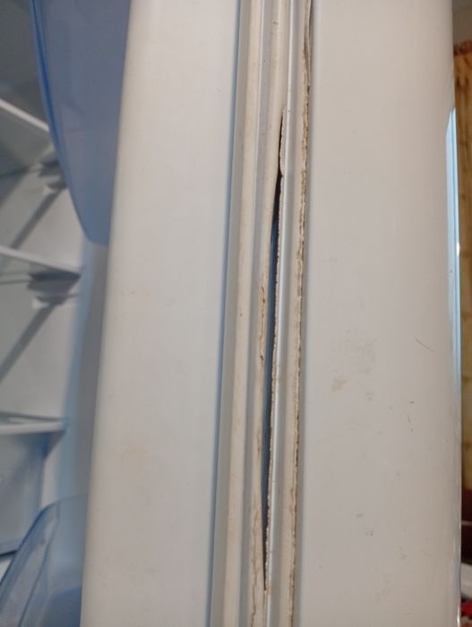 Продавам хладилник