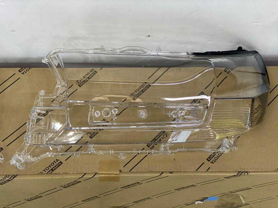 Стекло фары оригинал LC 200