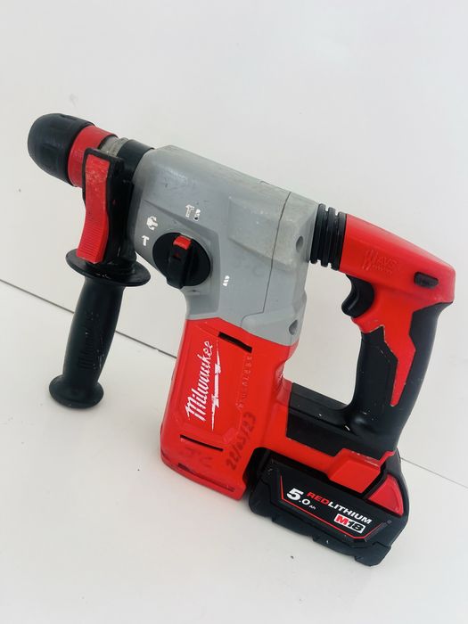 Milwaukee M18 BLHX rotopercutor