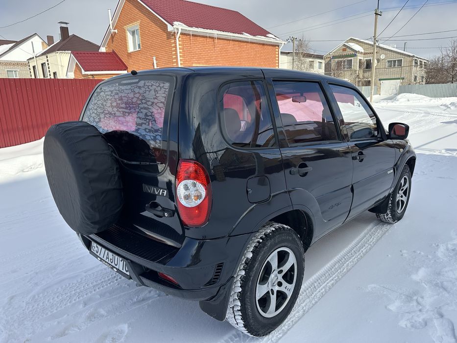 Нива шевроле 2012