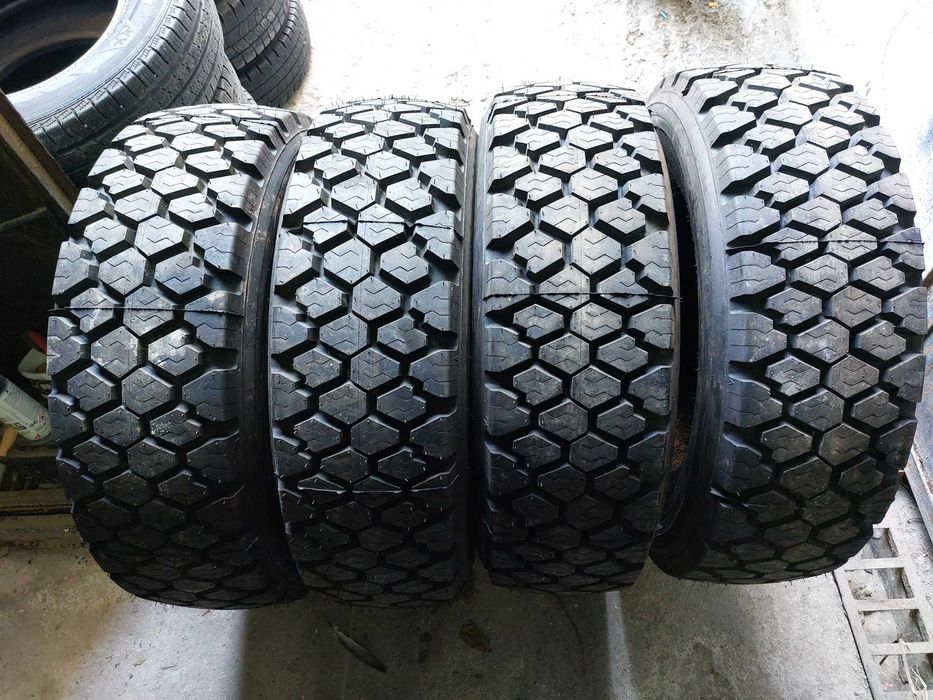 4бр Нови камионски задни Goodyear 245 70 19.5
