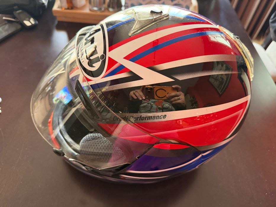 Каска Arai chaeser M