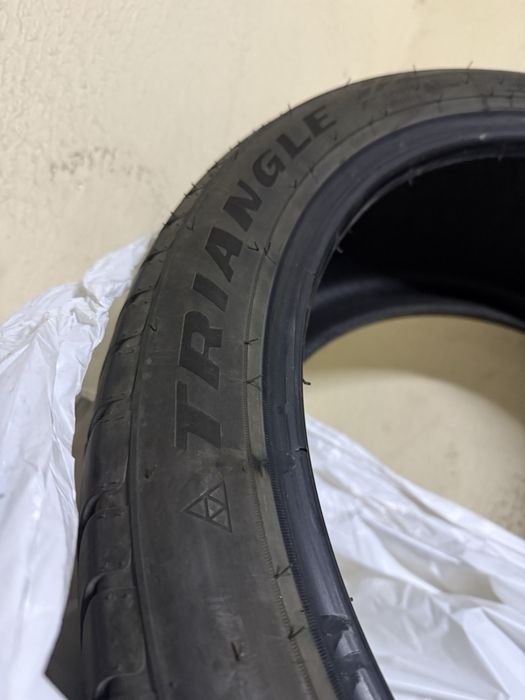 Продам резину на 18