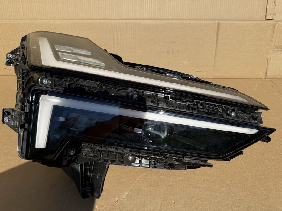 Фар Polestar 4 Full Led 2024-
