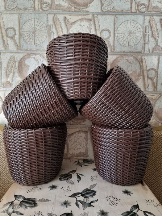 Кашпо из ротанга