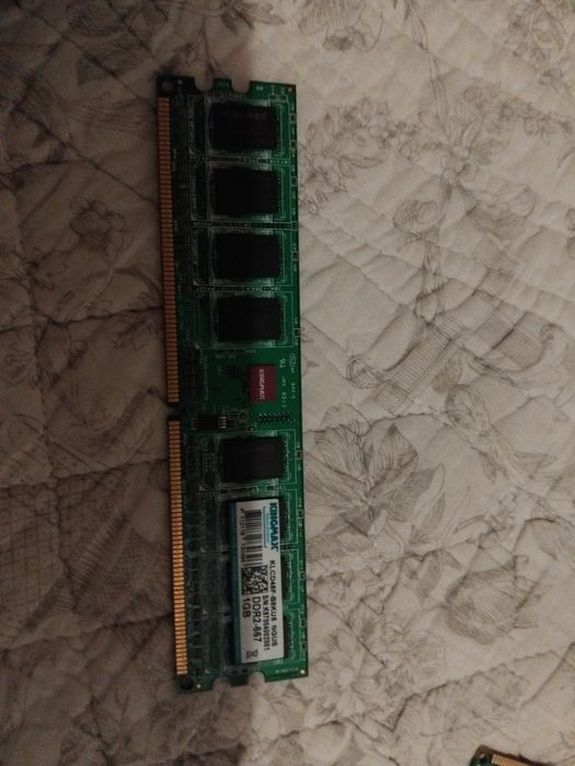 Vând o plăcuțe ram