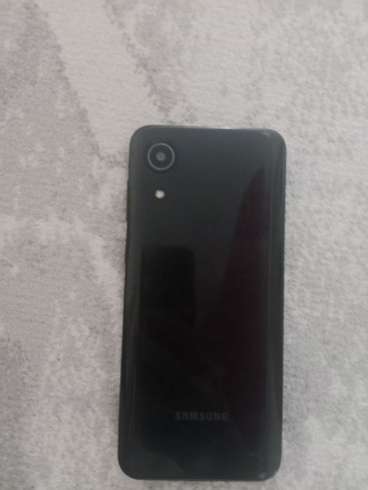 Продам два телефона