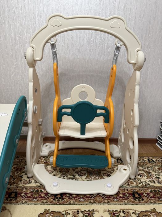 Детская горка с качелями