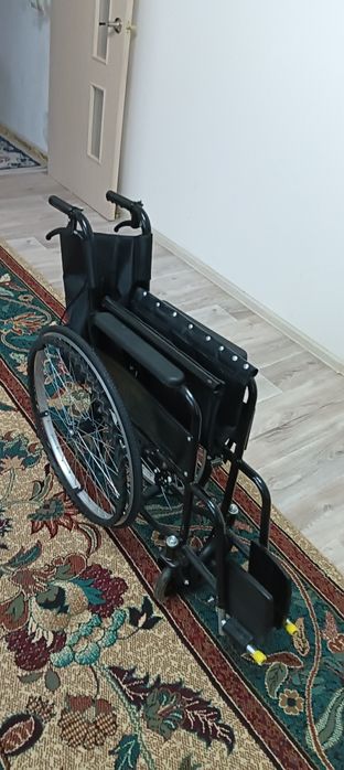 Индвалидни каляска и ходунки