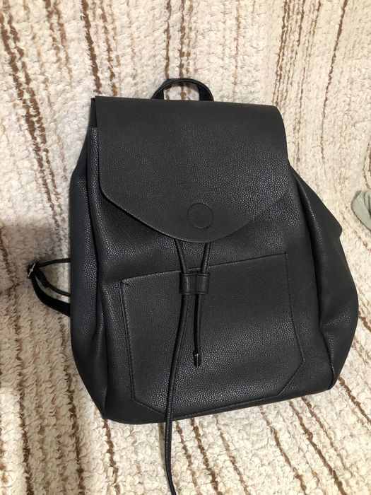 Дамска раница.