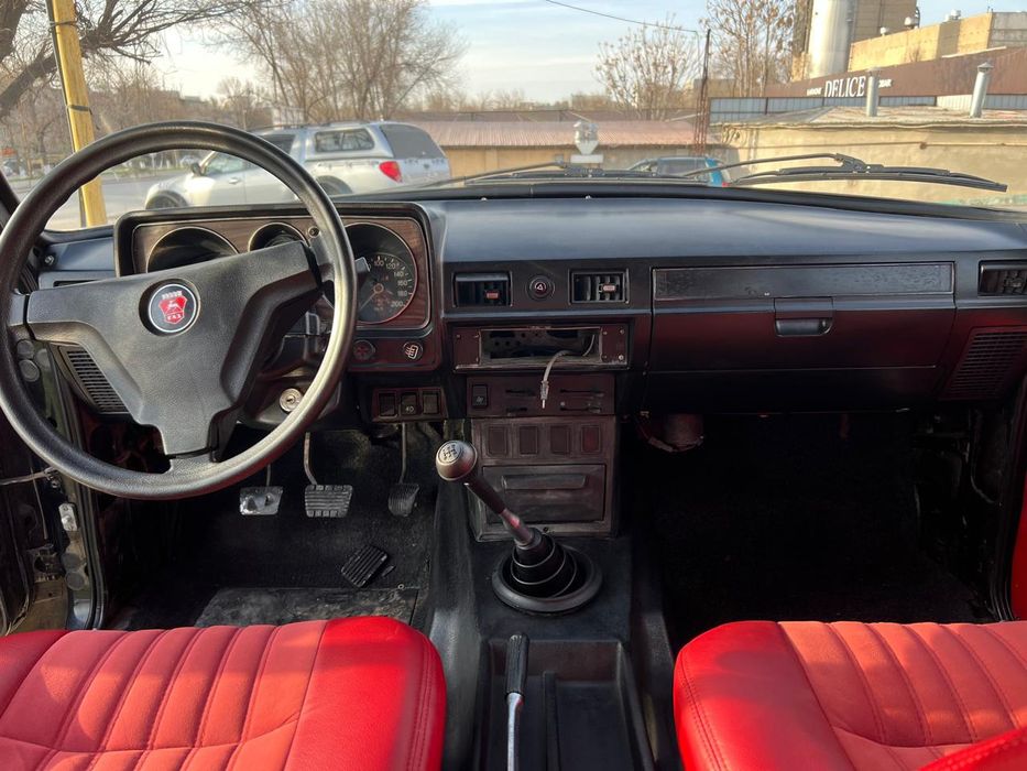 Состояние отличное торг у капота