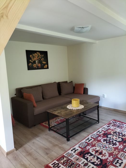 Închiriez căsuța în regim hotelier