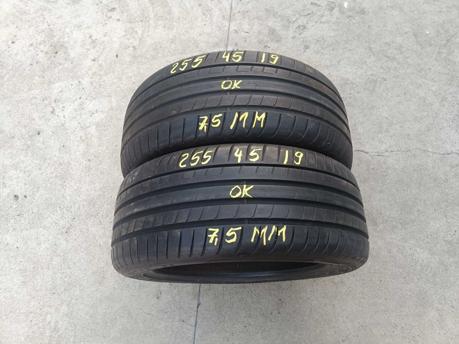 Doua anvelopa vara 255 45 19 goodyear asymmetric 3 profil de 7,5 mm