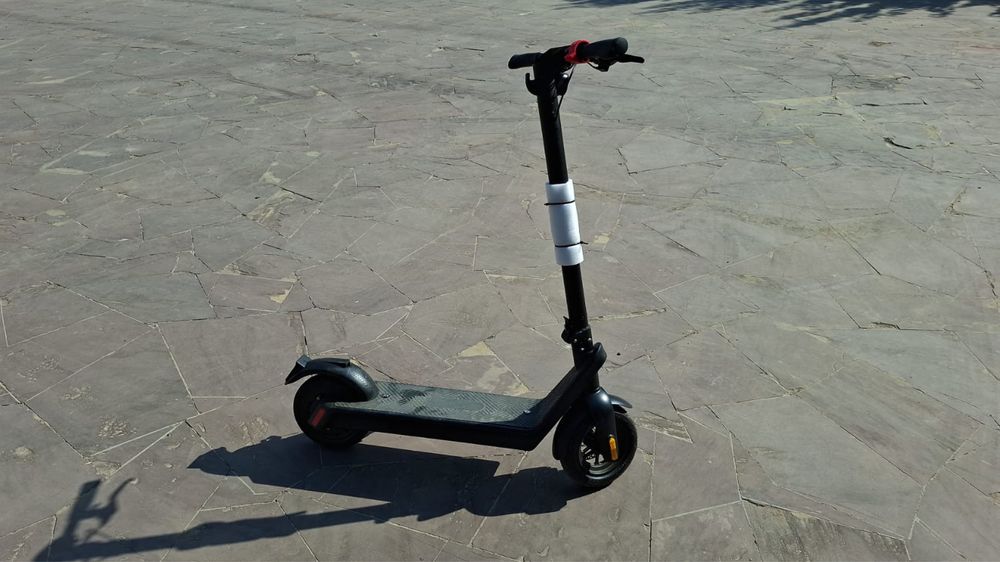 Продам электорос самокат