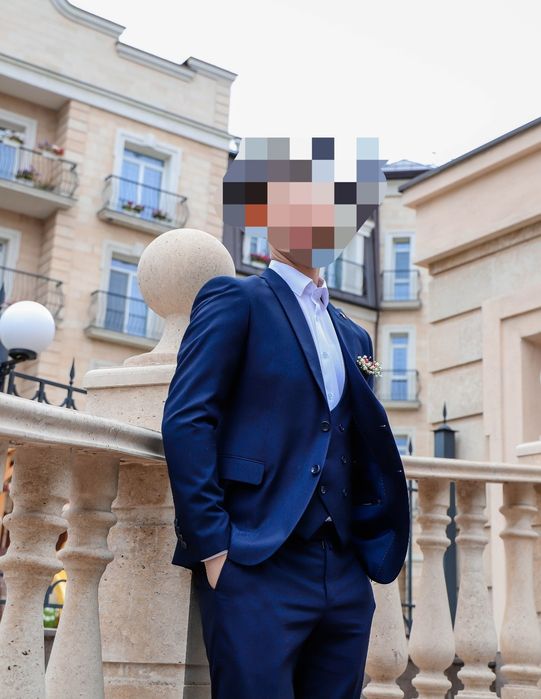 Продаётся мужской костюм