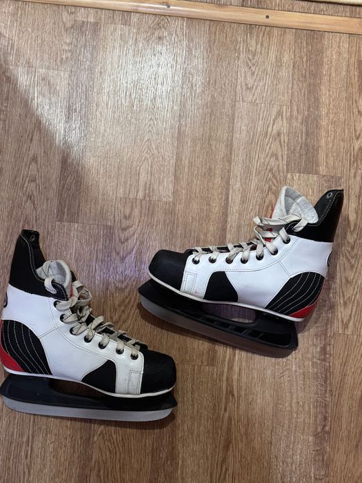 Коньки взрослые размер 41