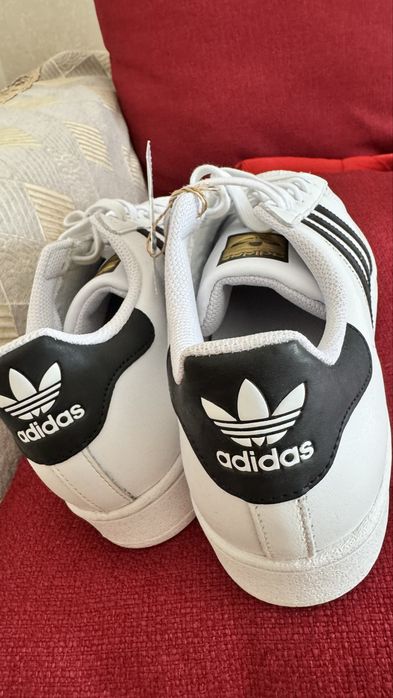 Кроссовки adidas superstar