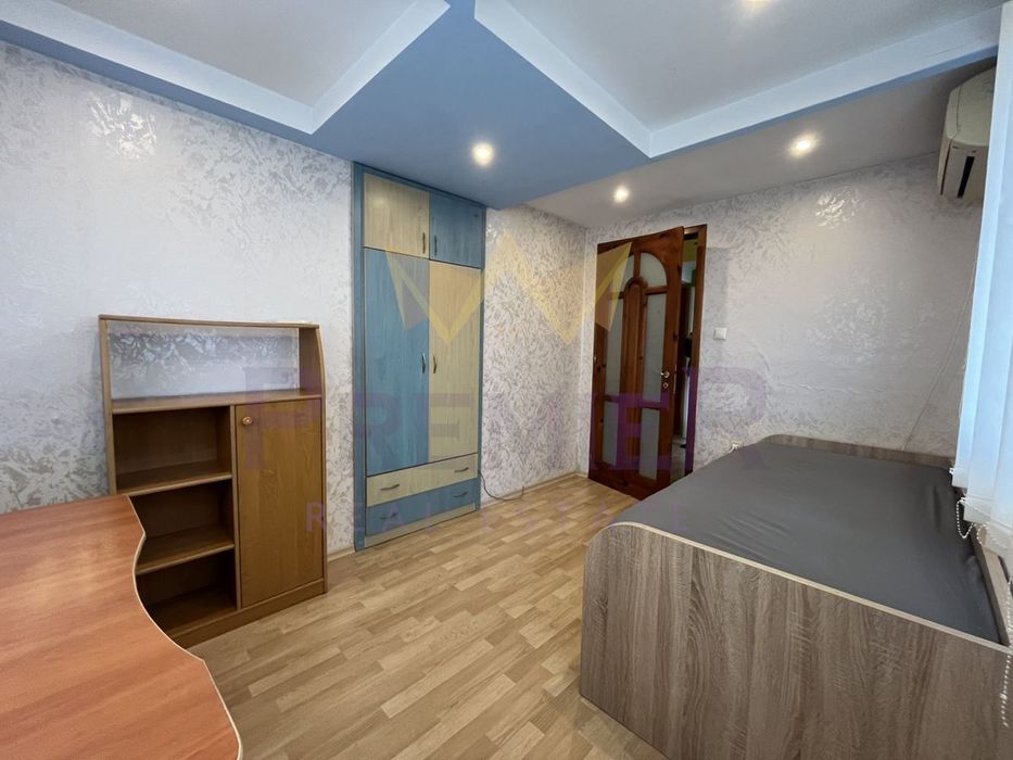 Дава се под наем Четиристаен апартамент в Варна, Трошево - 85 кв.м за 561 € - Снимка #8