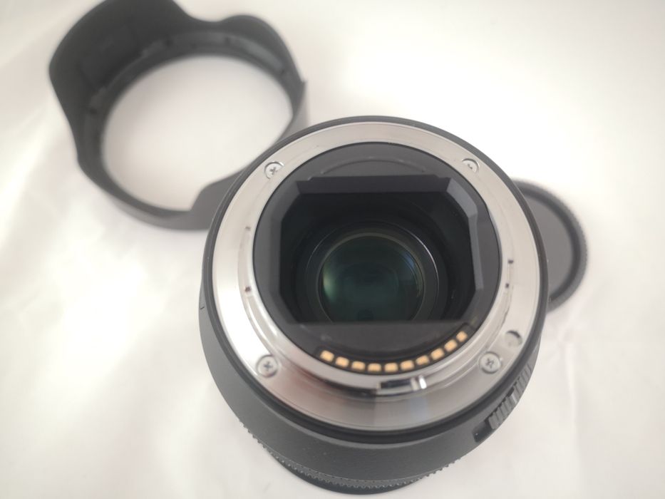 Sony FE 24-70mm f/2.8 GM отлично състояние
