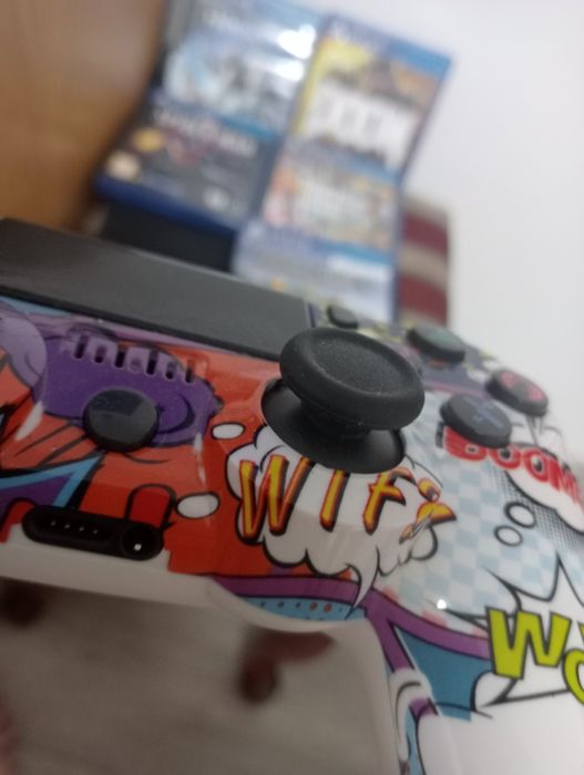 Vand PS4 de 400GB