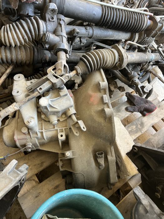 Ауди Пассат Голф мотор 1,8