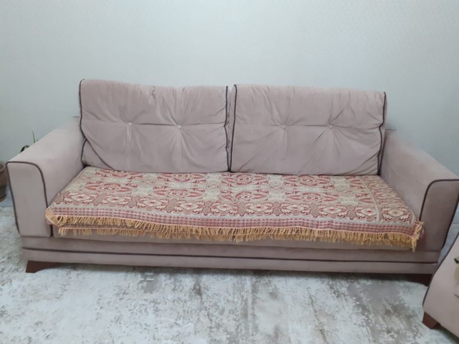 Диван цвет пудра