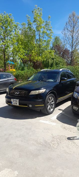 Infiniti FX 35 2005 benzină, 6.500 € — imagine 2