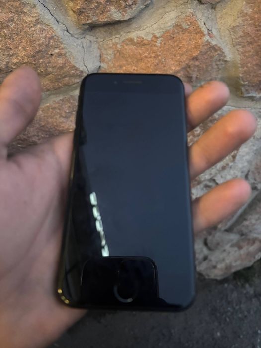 Iphone 7, 32гб, 72% батарея