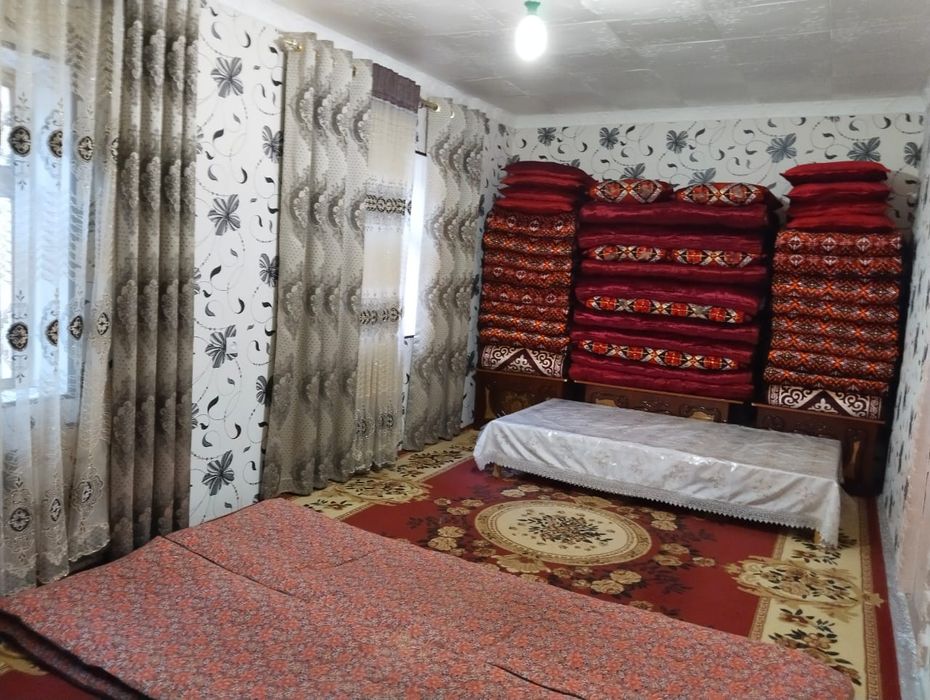 Уи сотилади 5 хонали