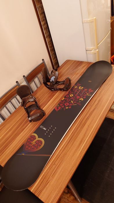 Placa Snowboard Nitro Fate 146 cu legaturi Burton Lexa S