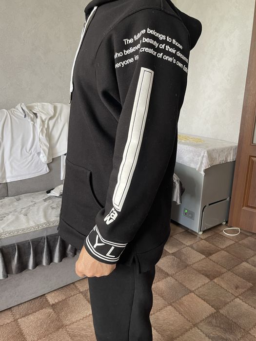 Спортивный костюм