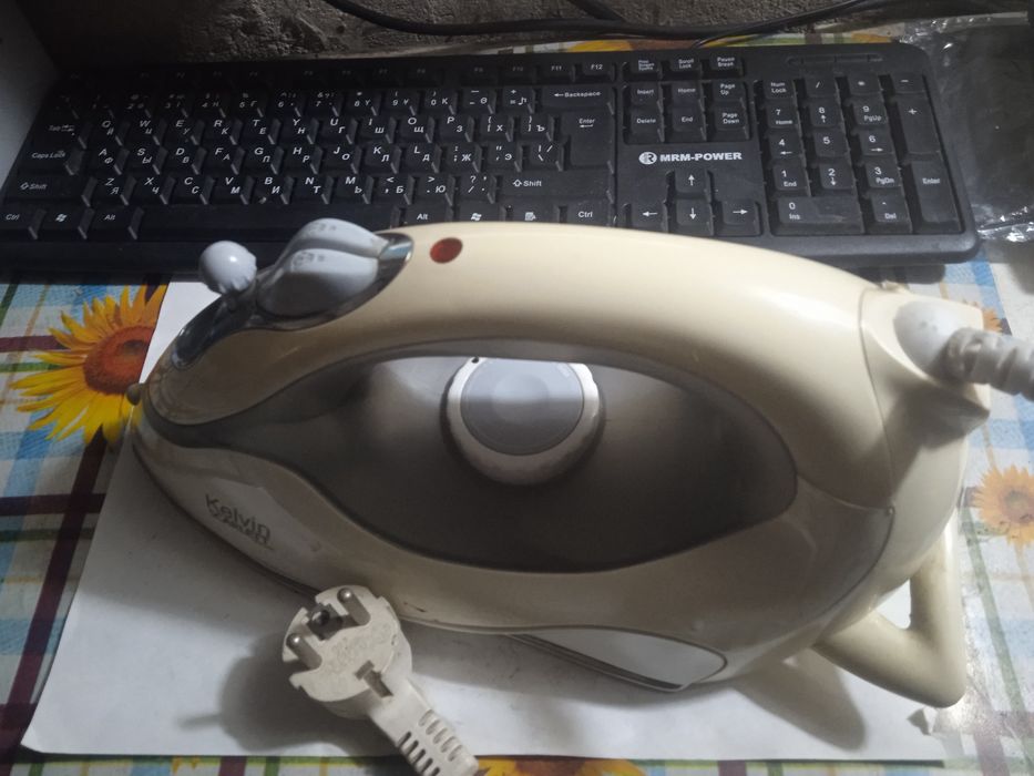 УТЮГ Scarlett SC-1138S