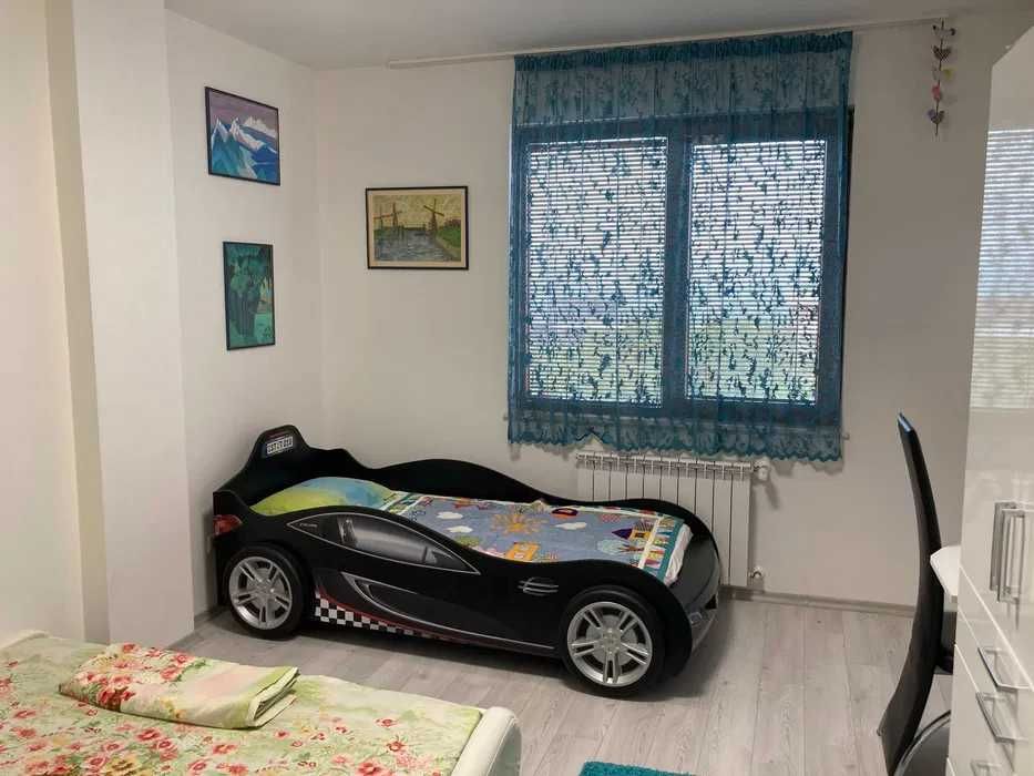 Дава се под наем Тристаен апартамент в с. Лозен, Област София-град - 90 кв.м за 1000 € - Снимка #1