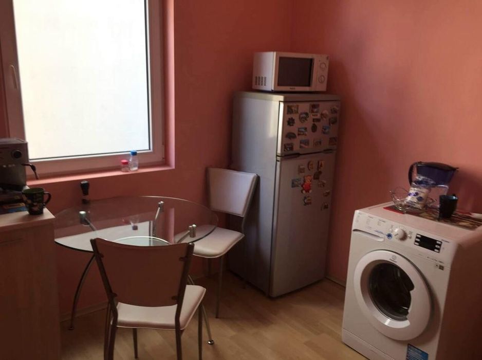 Дава се под наем Тристаен апартамент в София, Медицинска академия - 85 кв.м за 600 € - Снимка #3