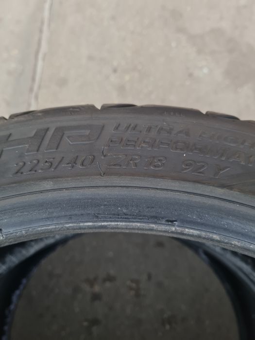 Летни гуми 2 броя RIKEN UHP 225 40 R18 дот 0422