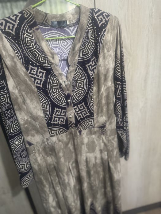 Платья женские разние