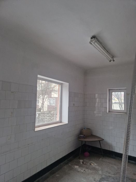 Vând cabinet medical